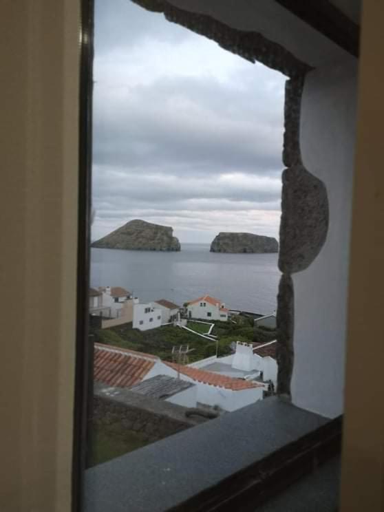 Breathe Nature Beach House Azores room 1